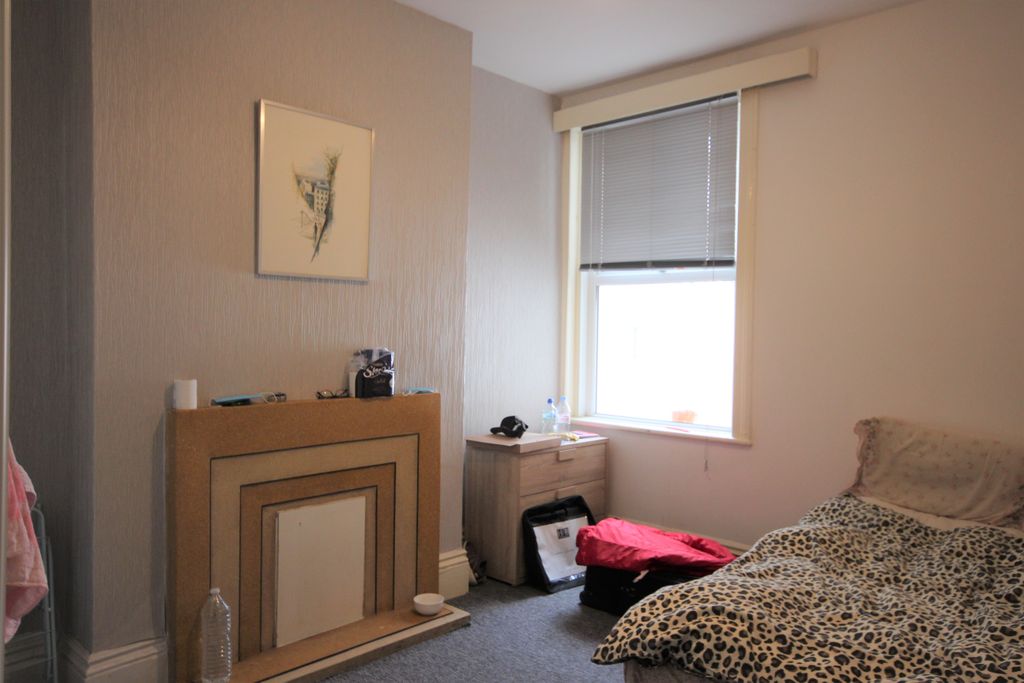 Property photo 2 of 10 Img_0342