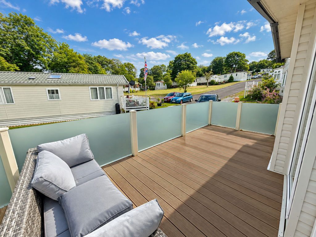 Property photo 3 of 14 Decking