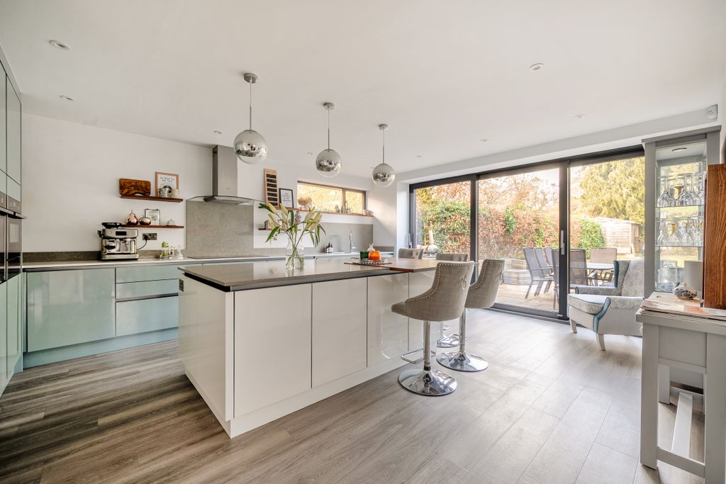 Property photo 2 of 35 Kitchen