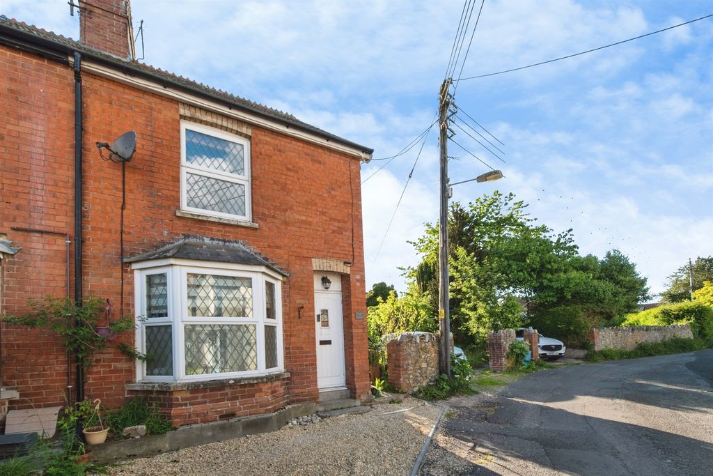 Property photo 1 of 20