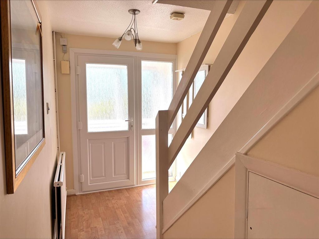 Property photo 2 of 11 Entrance Hallway.Jpeg