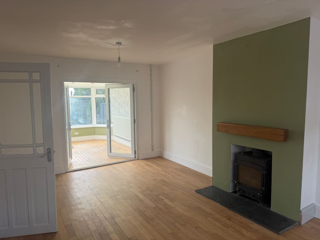 Property photo 3 of 33