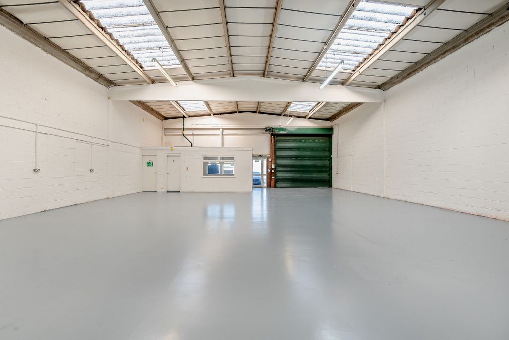 Property photo 1 of 18