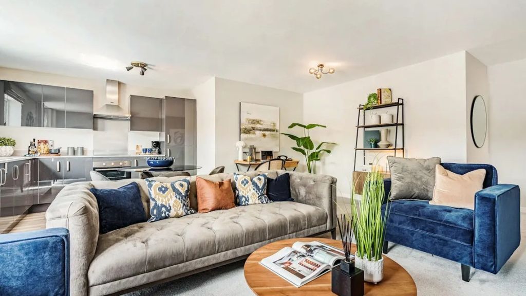 Property photo 2 of 6