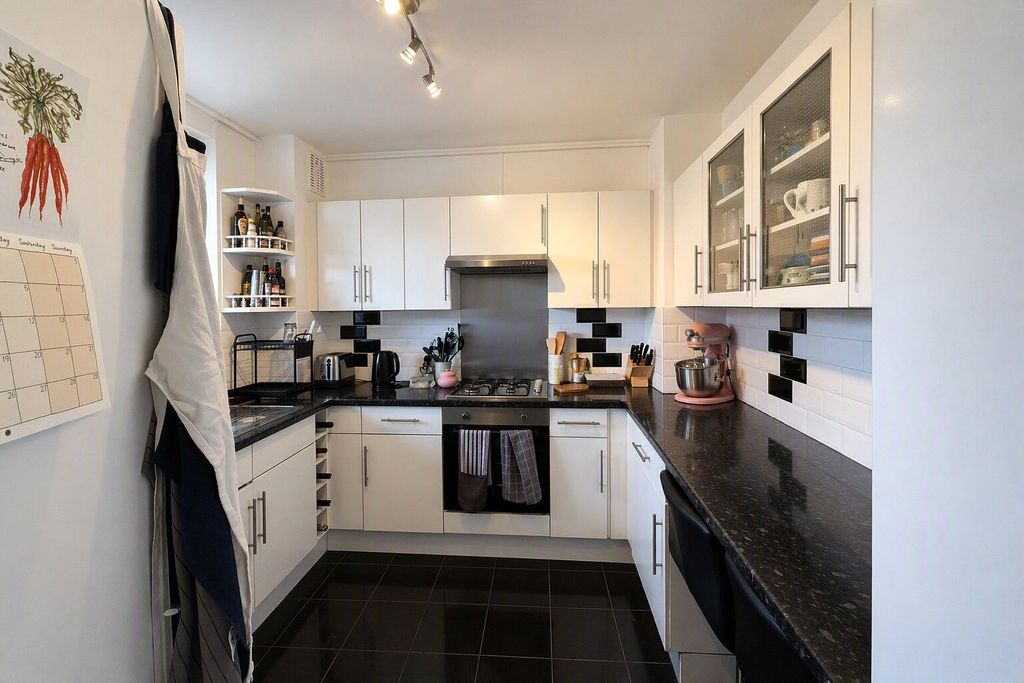 Property photo 2 of 18 Picture No. 02