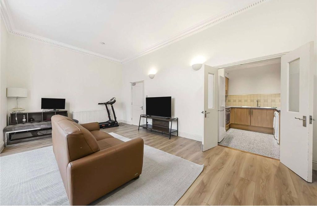 Property photo 2 of 10 Gallery