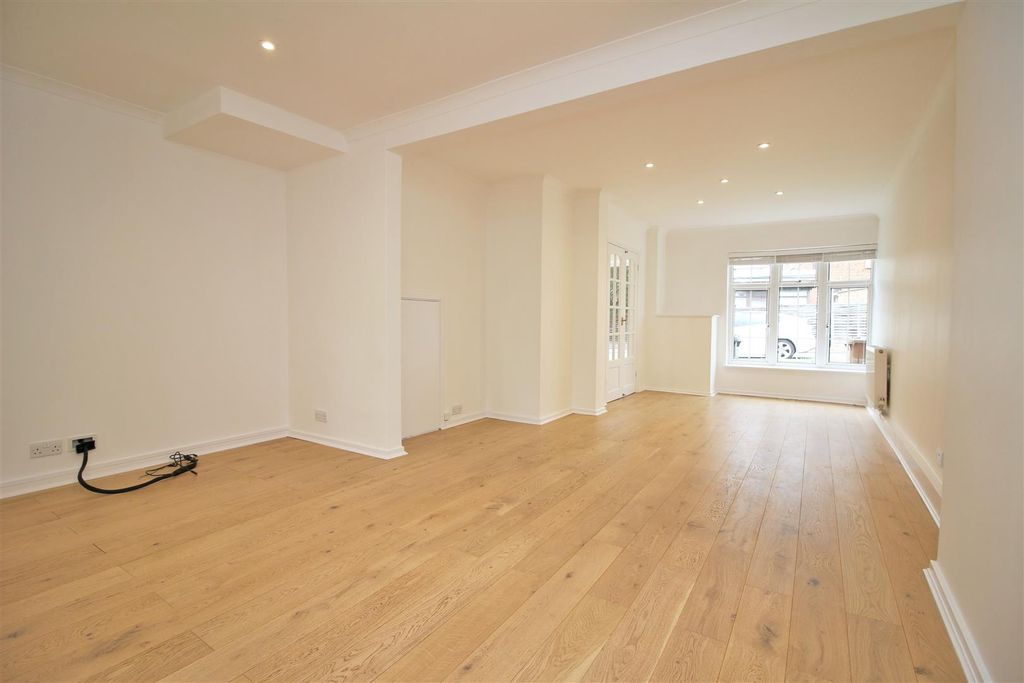 Property photo 3 of 13 Img_8520 (2).Jpg