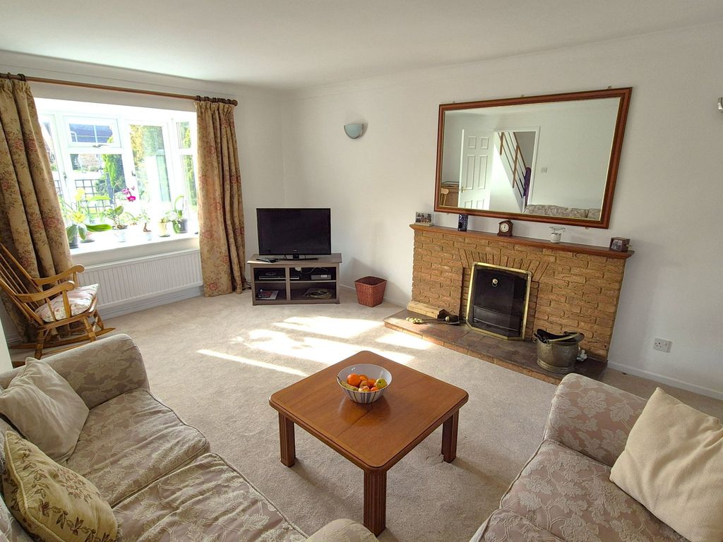 Property photo 3 of 23