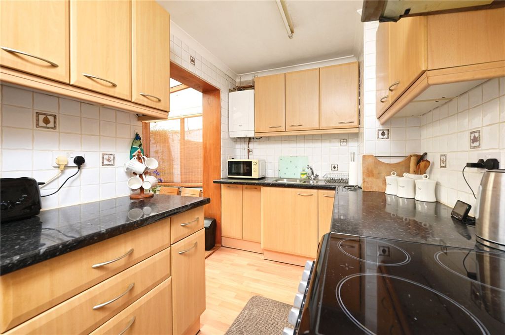 Property photo 3 of 12 Picture No. 06