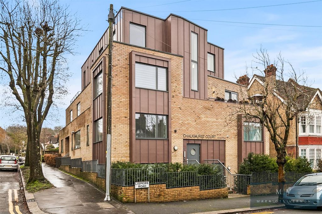 Property photo 1 of 16 Chalkhurst Court 5 MV-14.Jpg