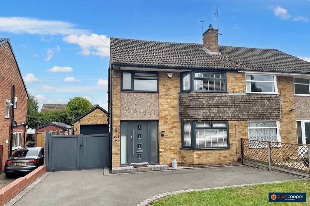 Property photo 1 of 17 4490280