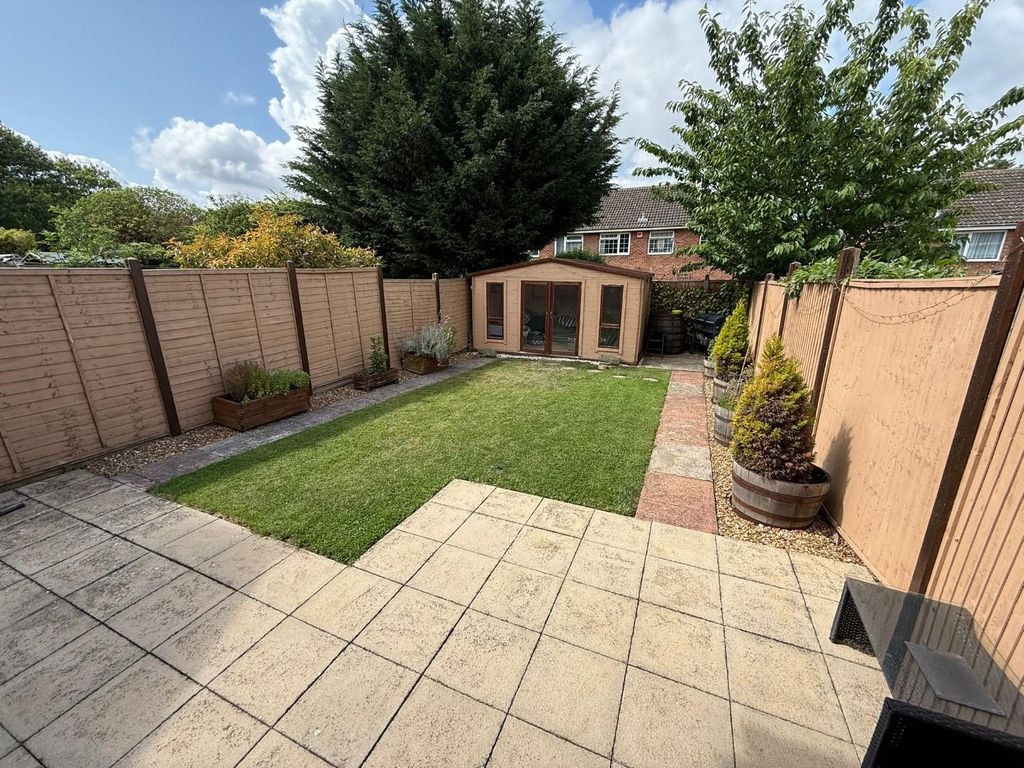 Property photo 2 of 13