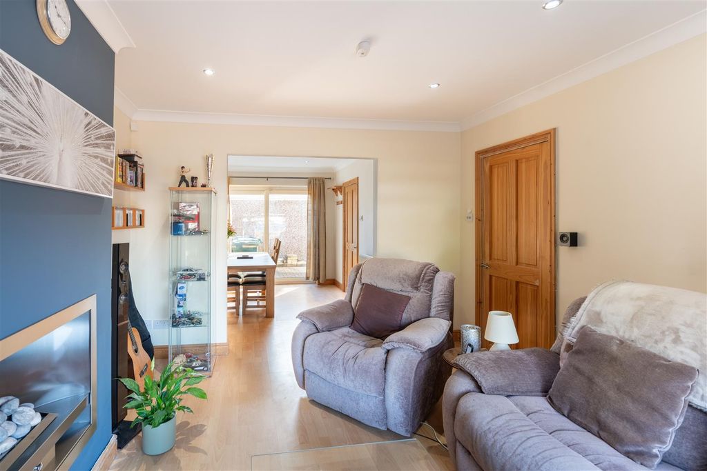 Property photo 3 of 11 _A7R7394-Hdr.Jpg