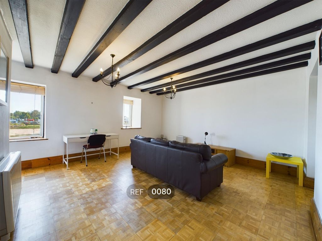 Property photo 2 of 11 Living Room
