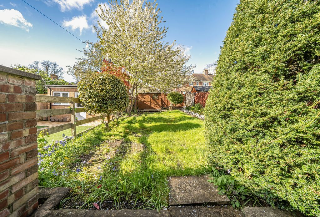 Property photo 2 of 8 1447376-20-69Dfb8...