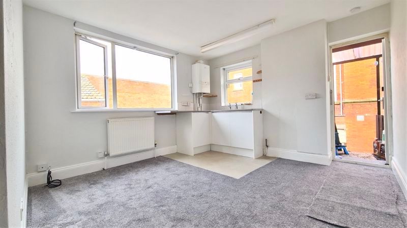 Property photo 3 of 6 Photo 2