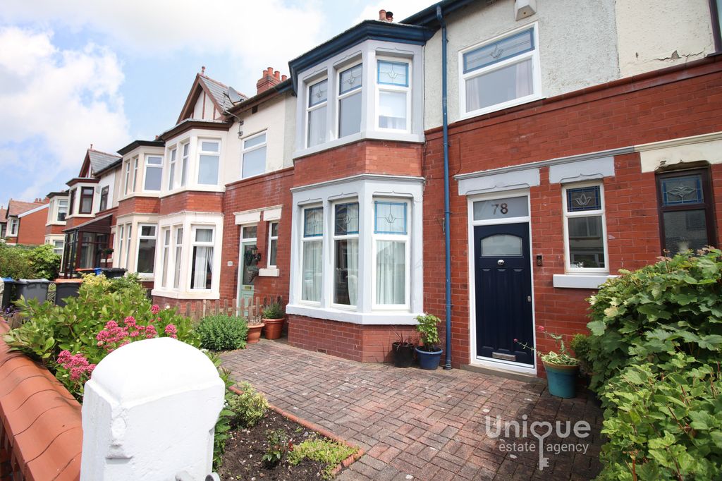 Property photo 1 of 24