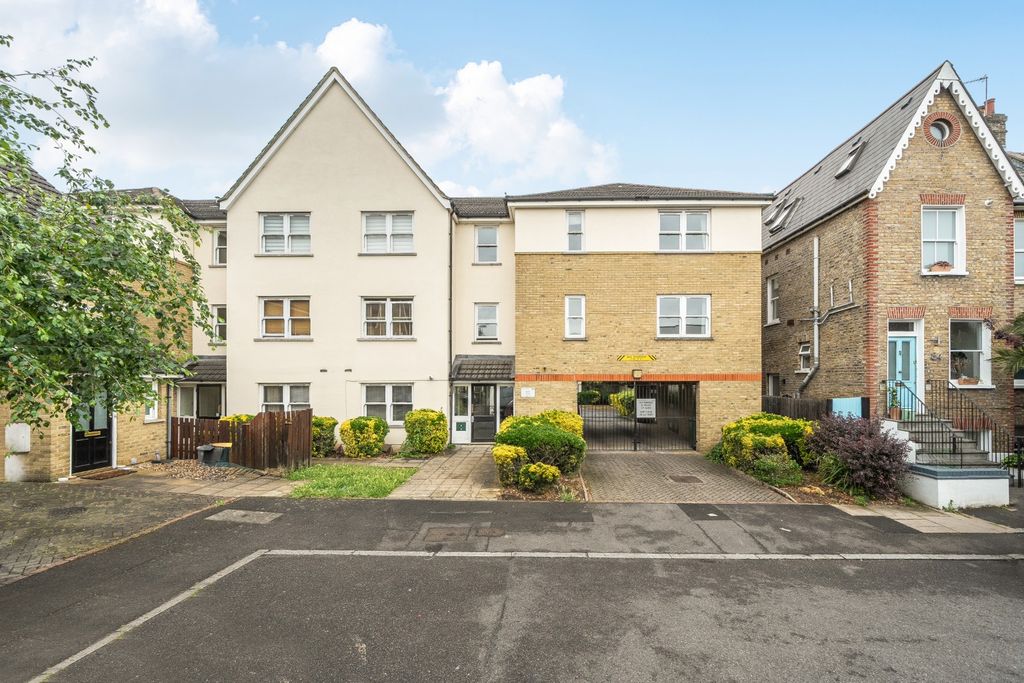Property photo 1 of 10 4309540