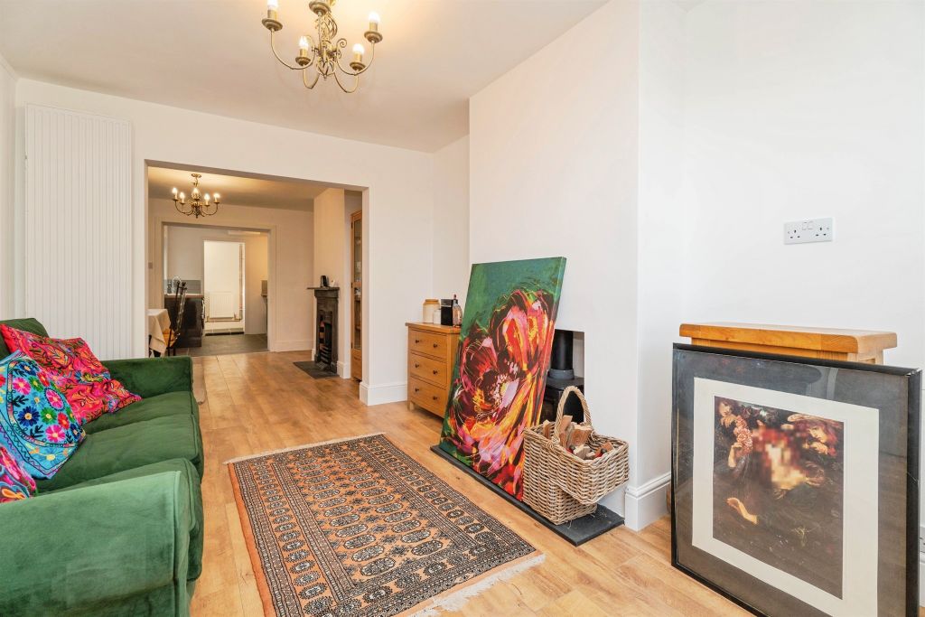 Property photo 3 of 16