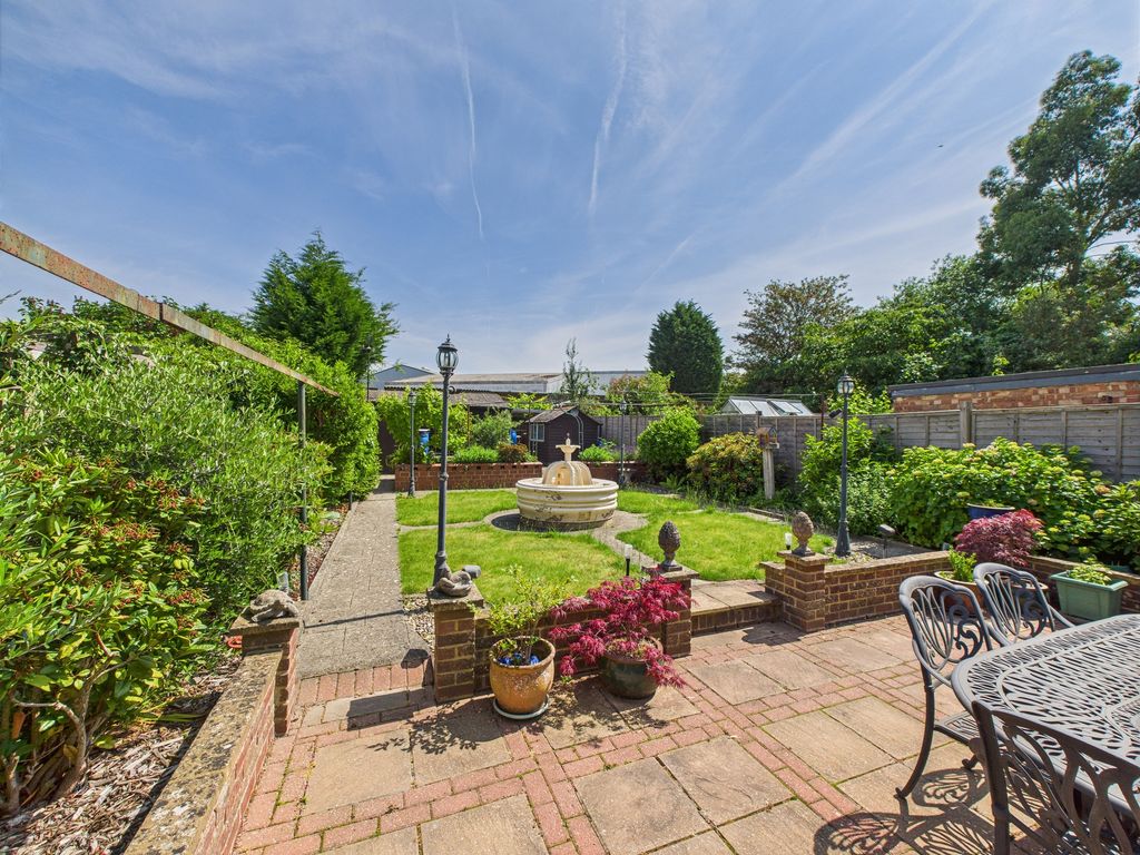 Property photo 3 of 19