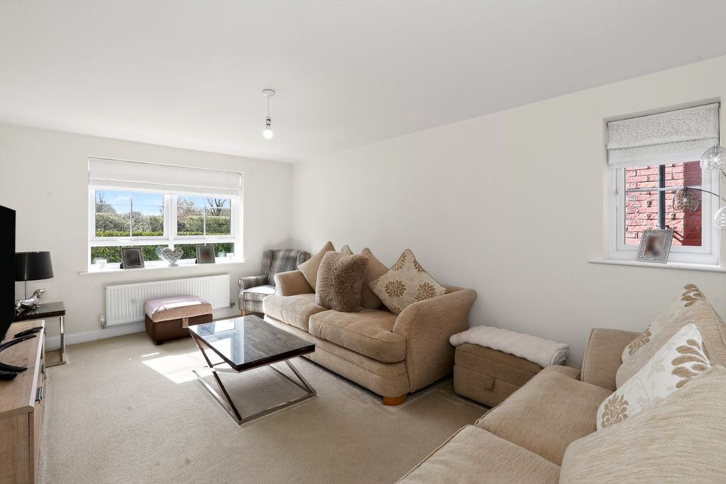 Property photo 3 of 25