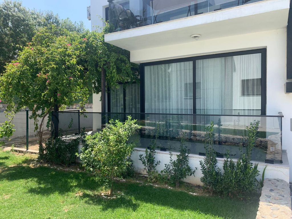Property photo 2 of 50