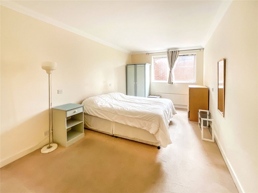 Property photo 1 of 10 Picture No. 16