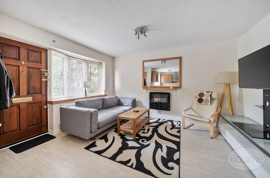 Property photo 2 of 17 4Eff341F-6Fec-4ce...