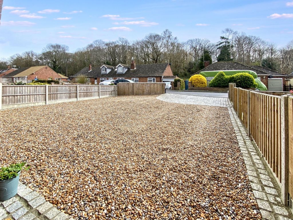 Property photo 2 of 22