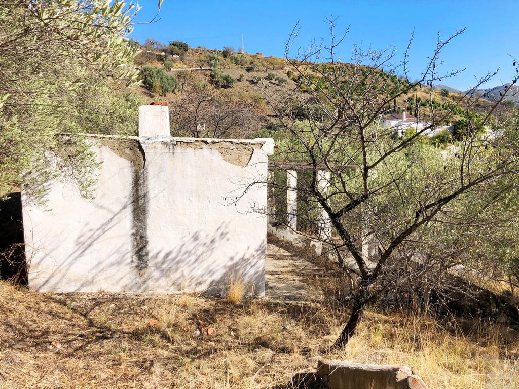 Property photo 2 of 13