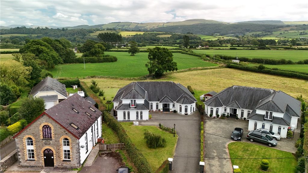 Property photo 1 of 26 Picture No. 02