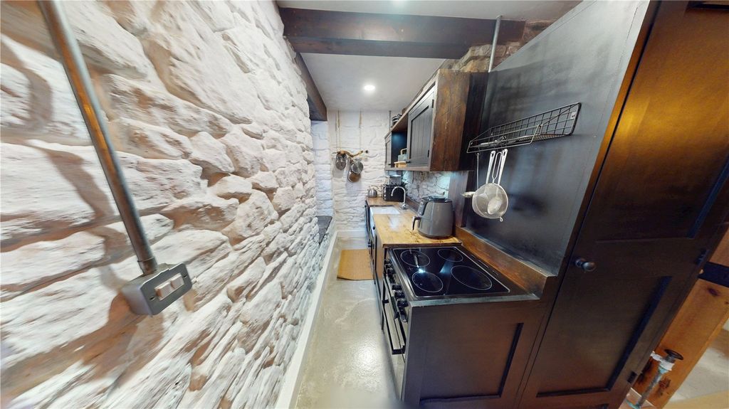 Property photo 3 of 9 Picture No. 08