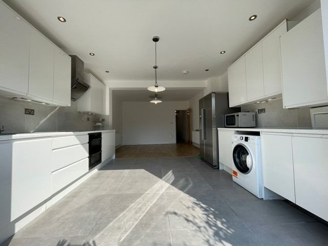 Property photo 2 of 18 2688152