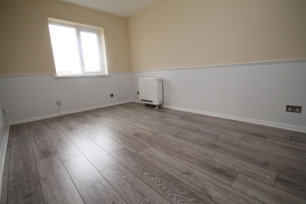 Property photo 2 of 7 Img_2093.Jpg