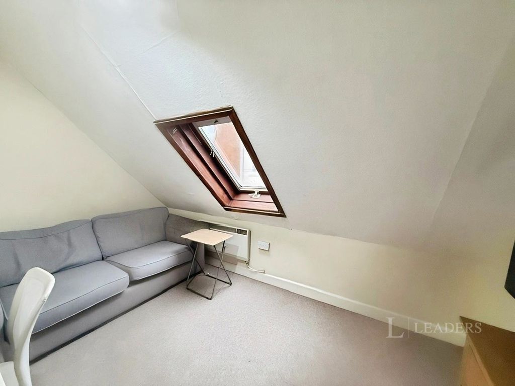 Property photo 2 of 6 Pbox-Img.Jpg