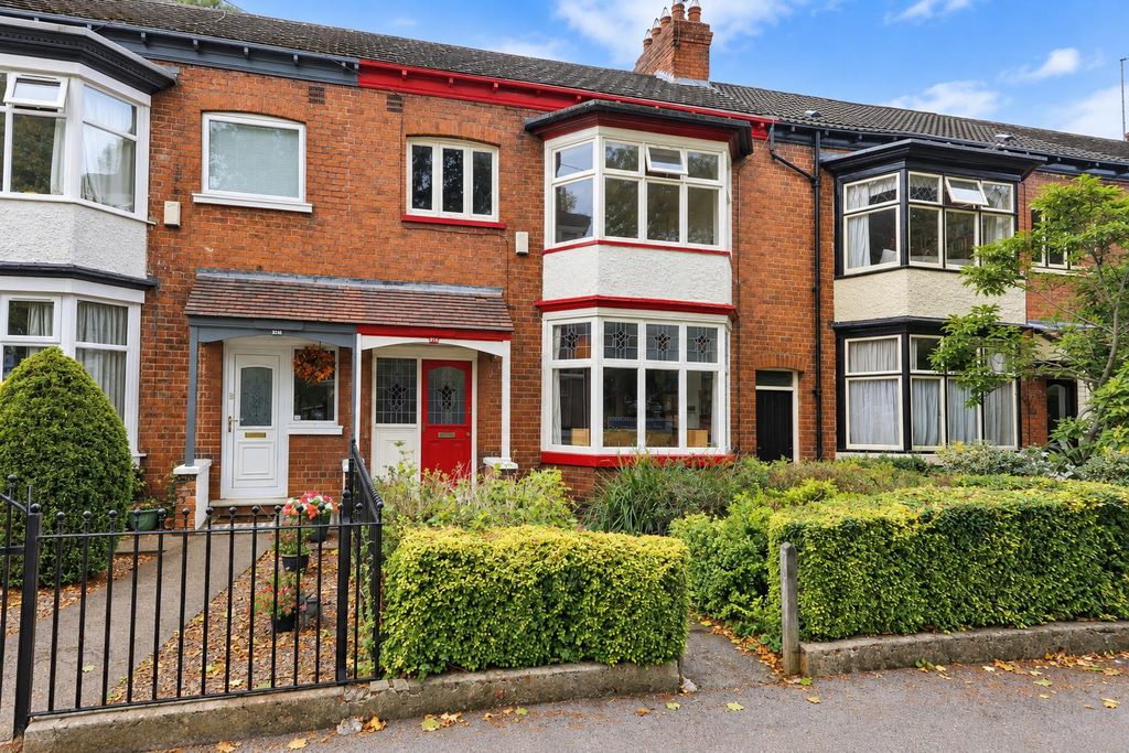 Property photo 1 of 31