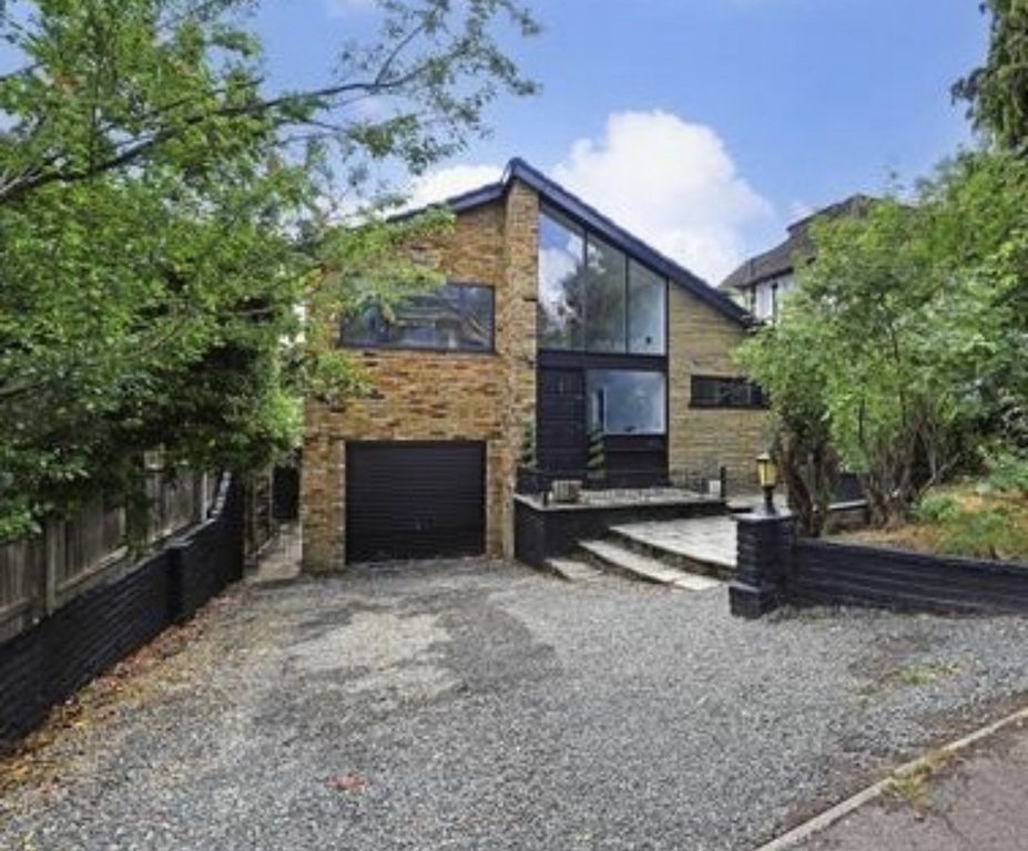 Property photo 1 of 16