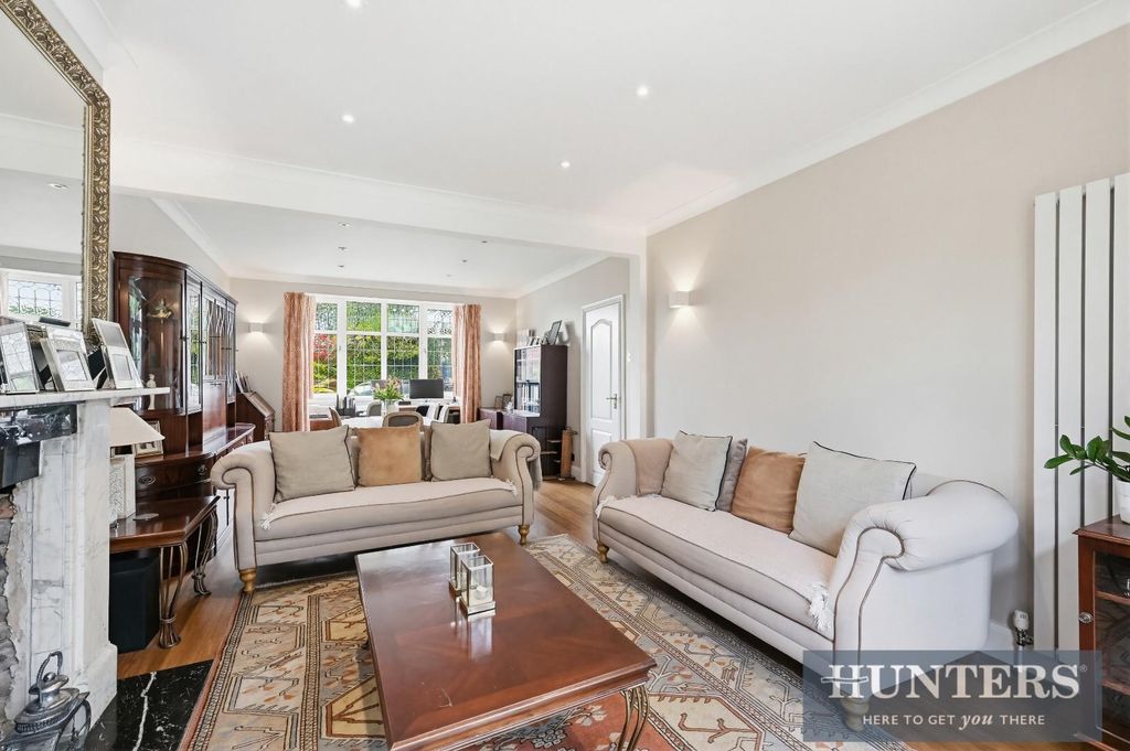 Property photo 1 of 12 Harvard Road, -17.Jpg