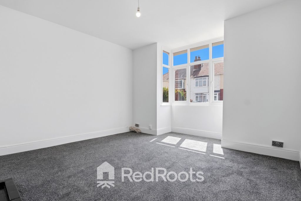 Property photo 2 of 21 5331622