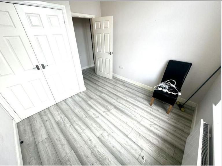 Property photo 2 of 4