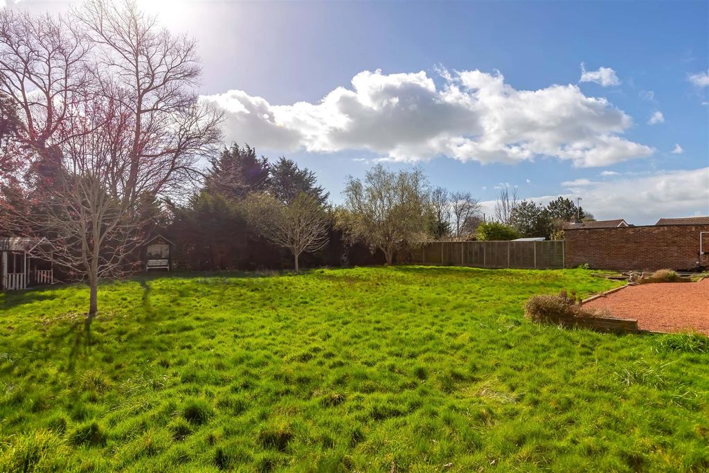 Property photo 2 of 27 Rife House_31.Jpg