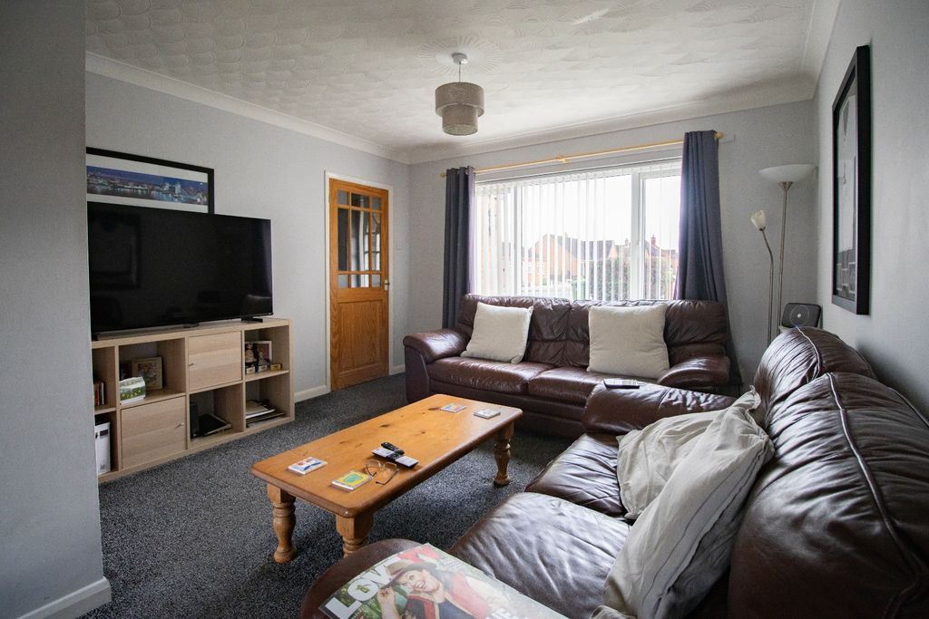 Property photo 3 of 18 4650005