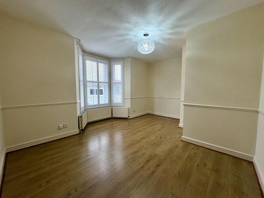 Property photo 3 of 9 Img_6476.Jpeg