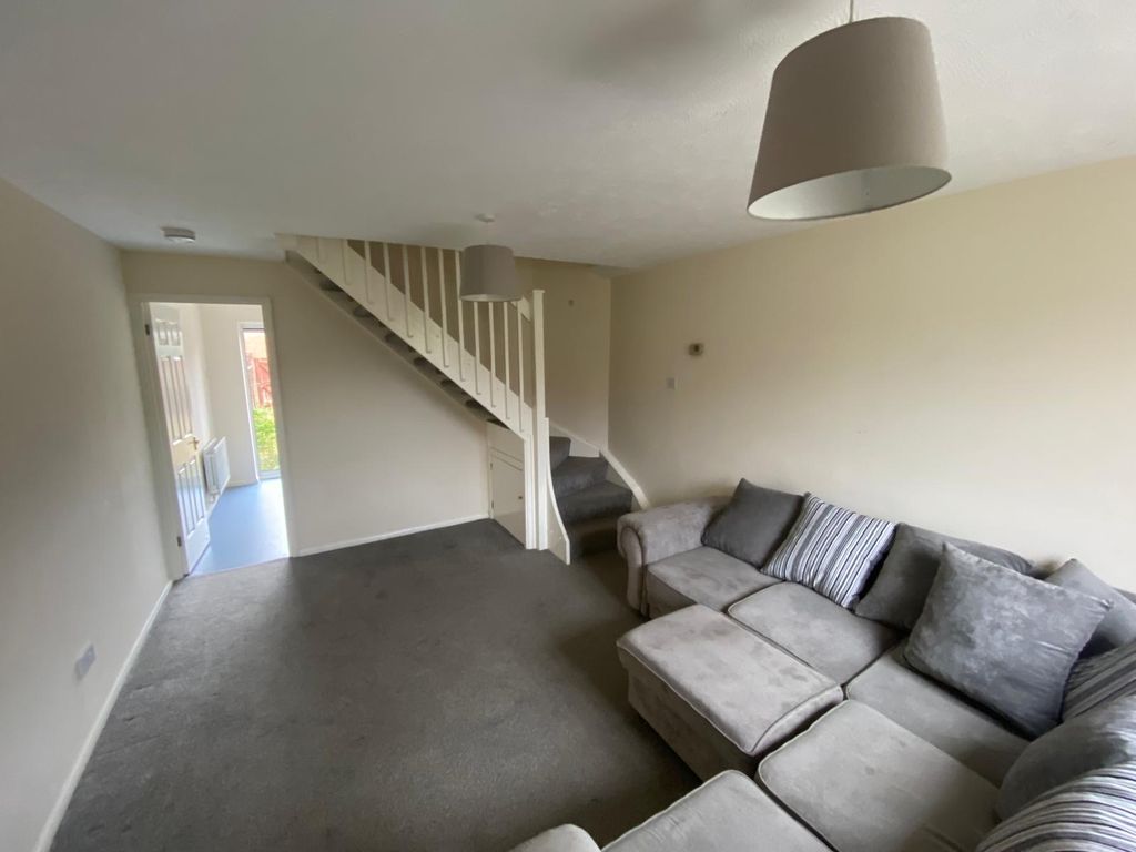 Property photo 2 of 7