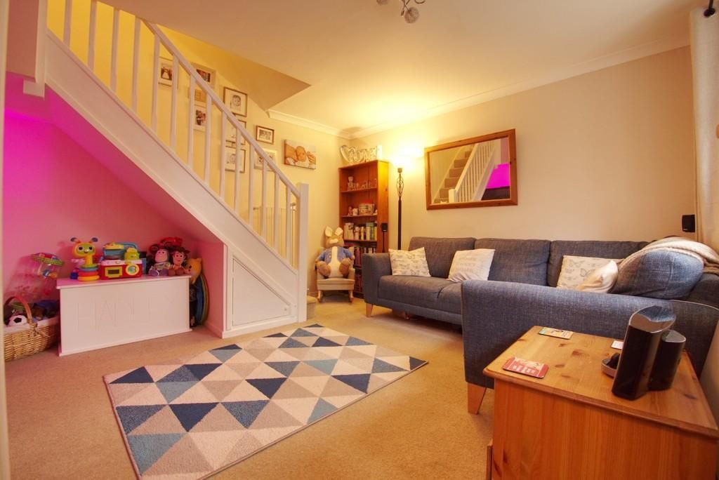 Property photo 2 of 8 4E377540725c7B64B64985d627d3B01E.Jpg