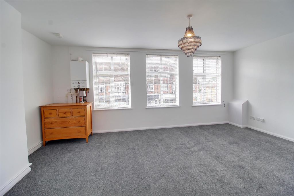 Property photo 2 of 11 Img_4141-Img_4143.Jpg