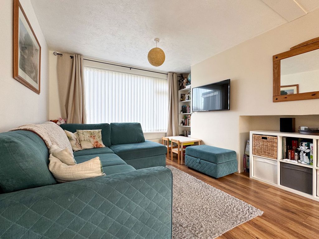 Property photo 2 of 18