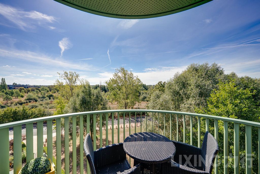 Property photo 3 of 16