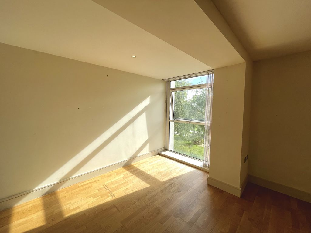 Property photo 3 of 15 Open Plan
