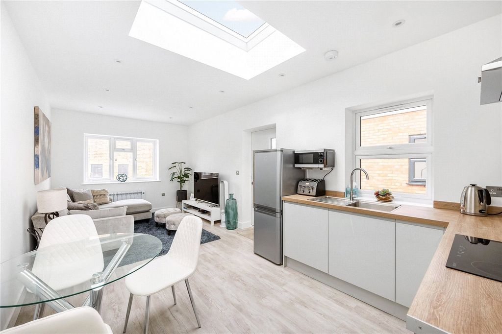 Property photo 2 of 7 Living Area